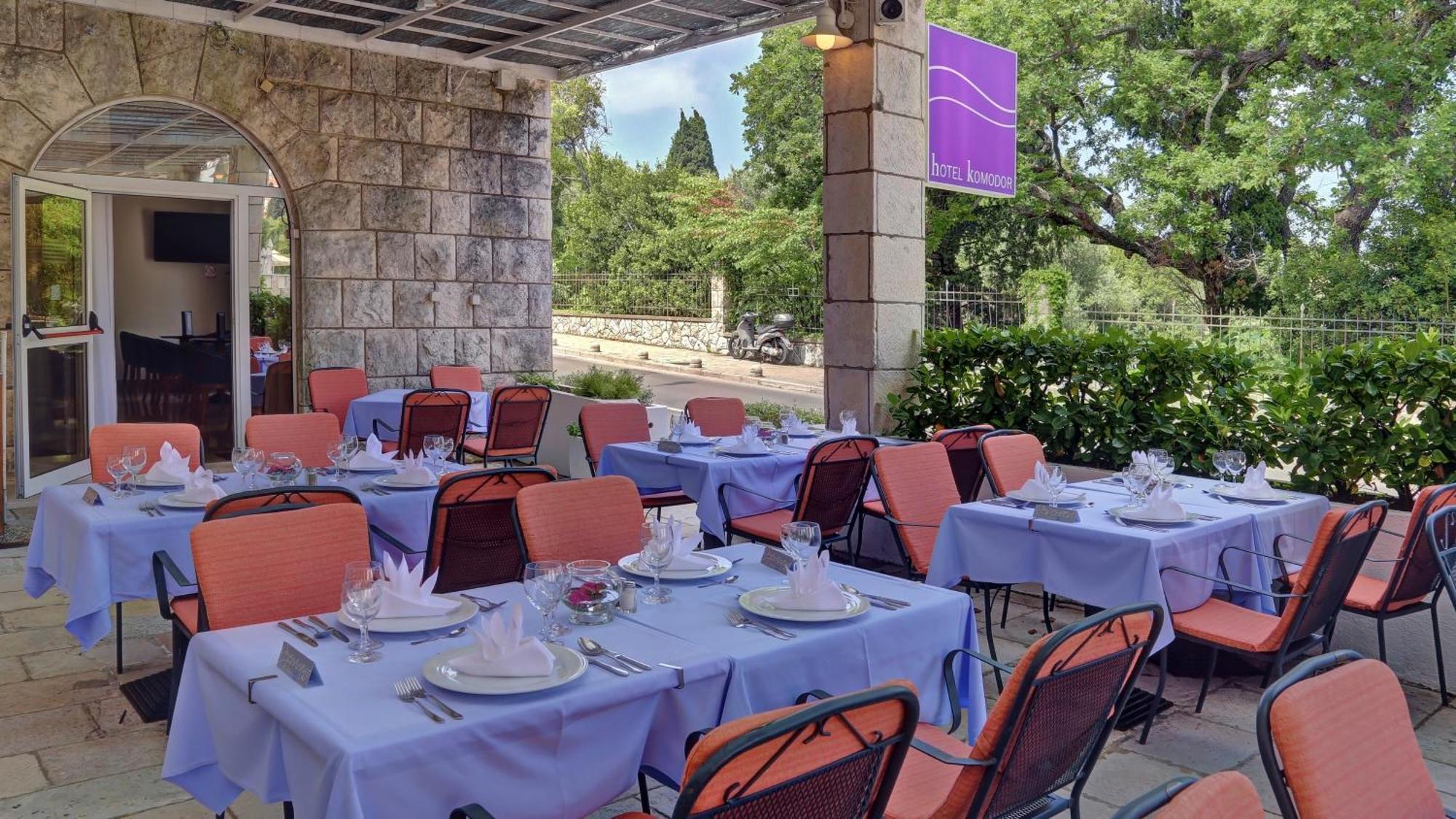 Hotel Komodor Dubrovnik Exterior photo